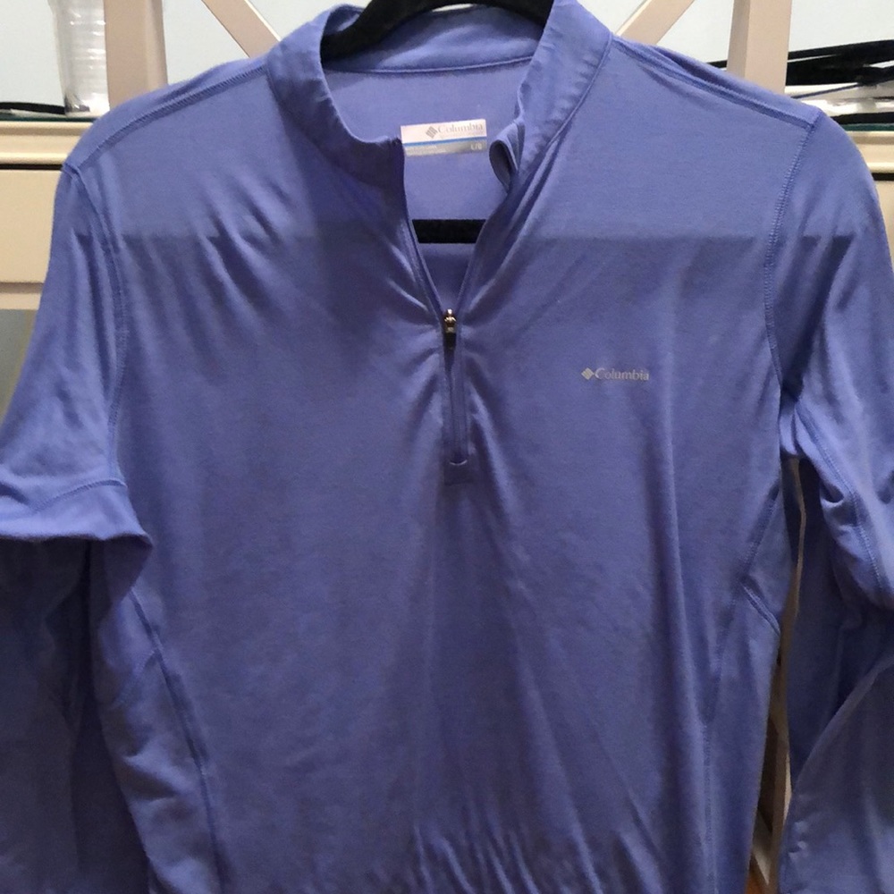 Columbia half zip pullover.